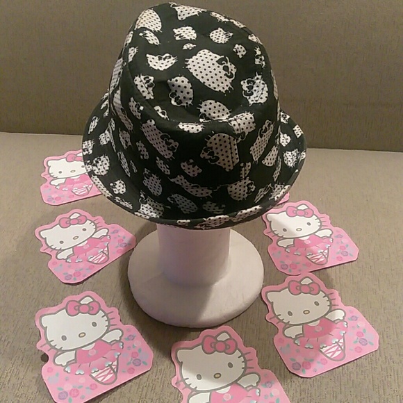 Hello Kitty Fedora - Picture 5 of 7